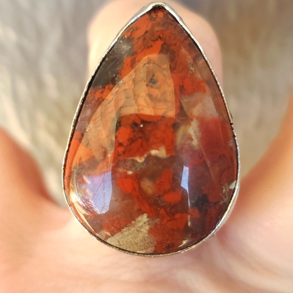 New Seam Agate Silver Statement Ring. - Picture 4 of 16